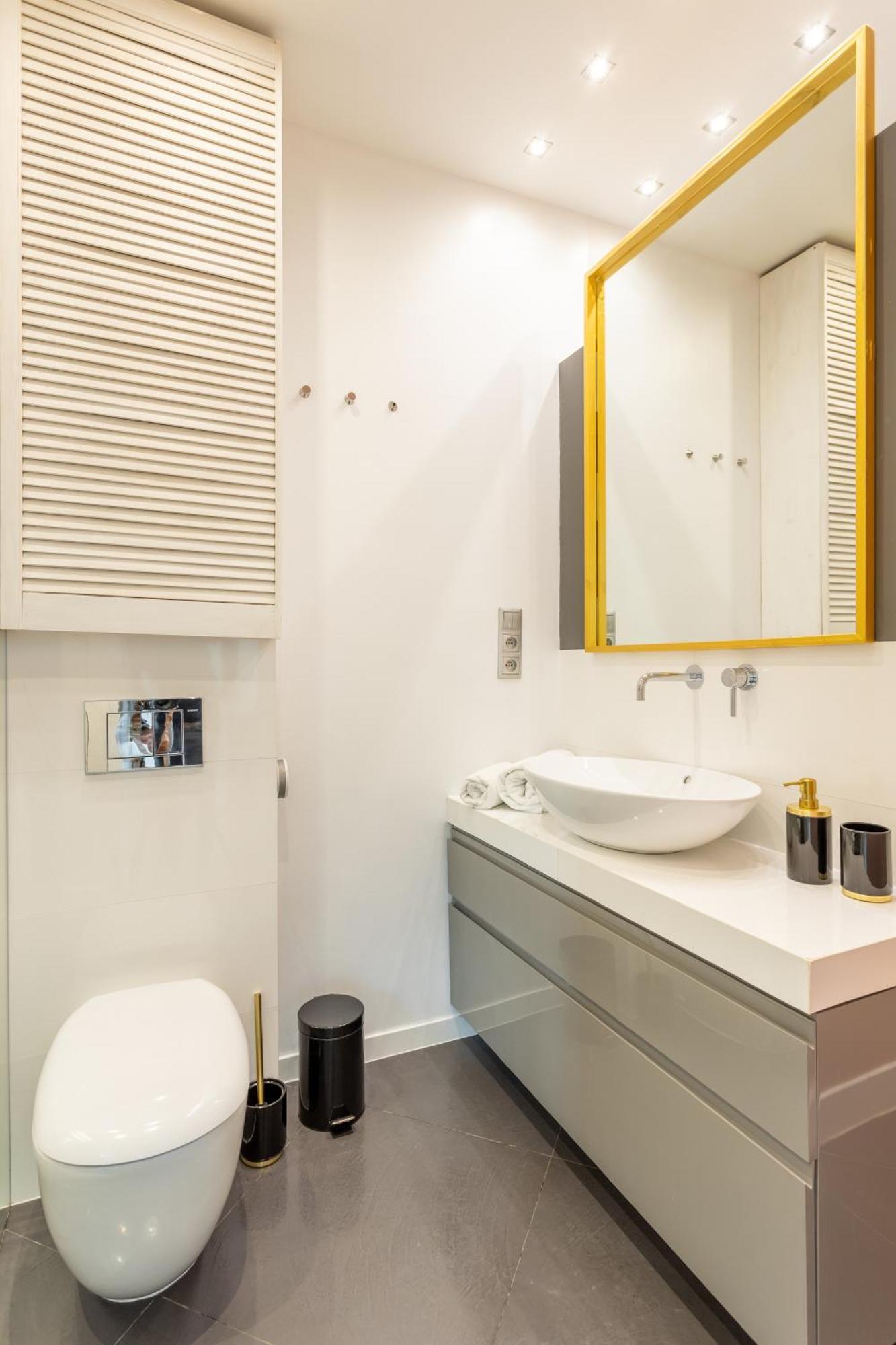 Apartment Golden In - Center - Zurawia Warsaw